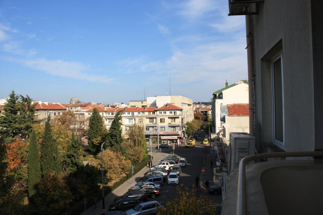 Luxury Versailles Apartments Center Opera Burgas ภายนอก รูปภาพ